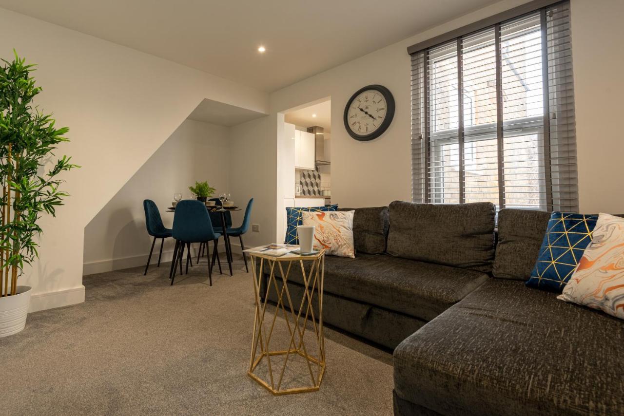 1 Bed Central - Free Parking - Long Stay Offer Strood Kültér fotó